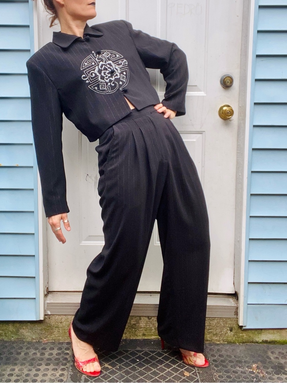Vintage 90s Cache oriental mandarin style crop black blazer and wide pants set
